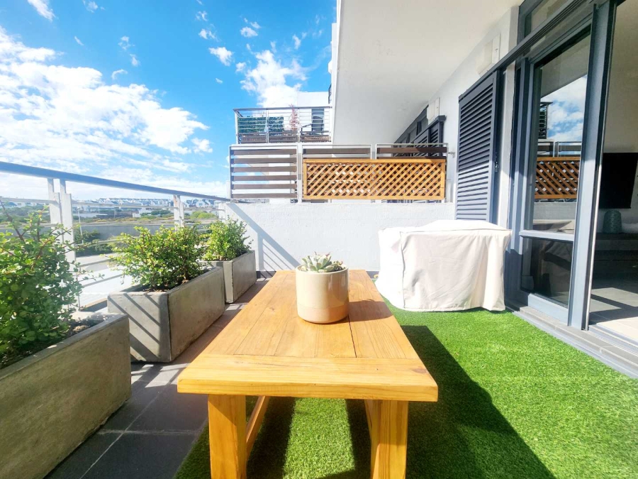 To Let 1 Bedroom Property for Rent in Big Bay Western Cape